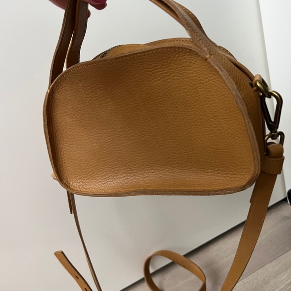 sydney zip top bag madwell antique gold - Picture 4 of 6